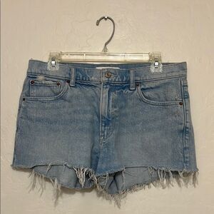 Abercrombie + Fitch The Mom Short Mid Rise Denim Distressed Blue Shorts Modern